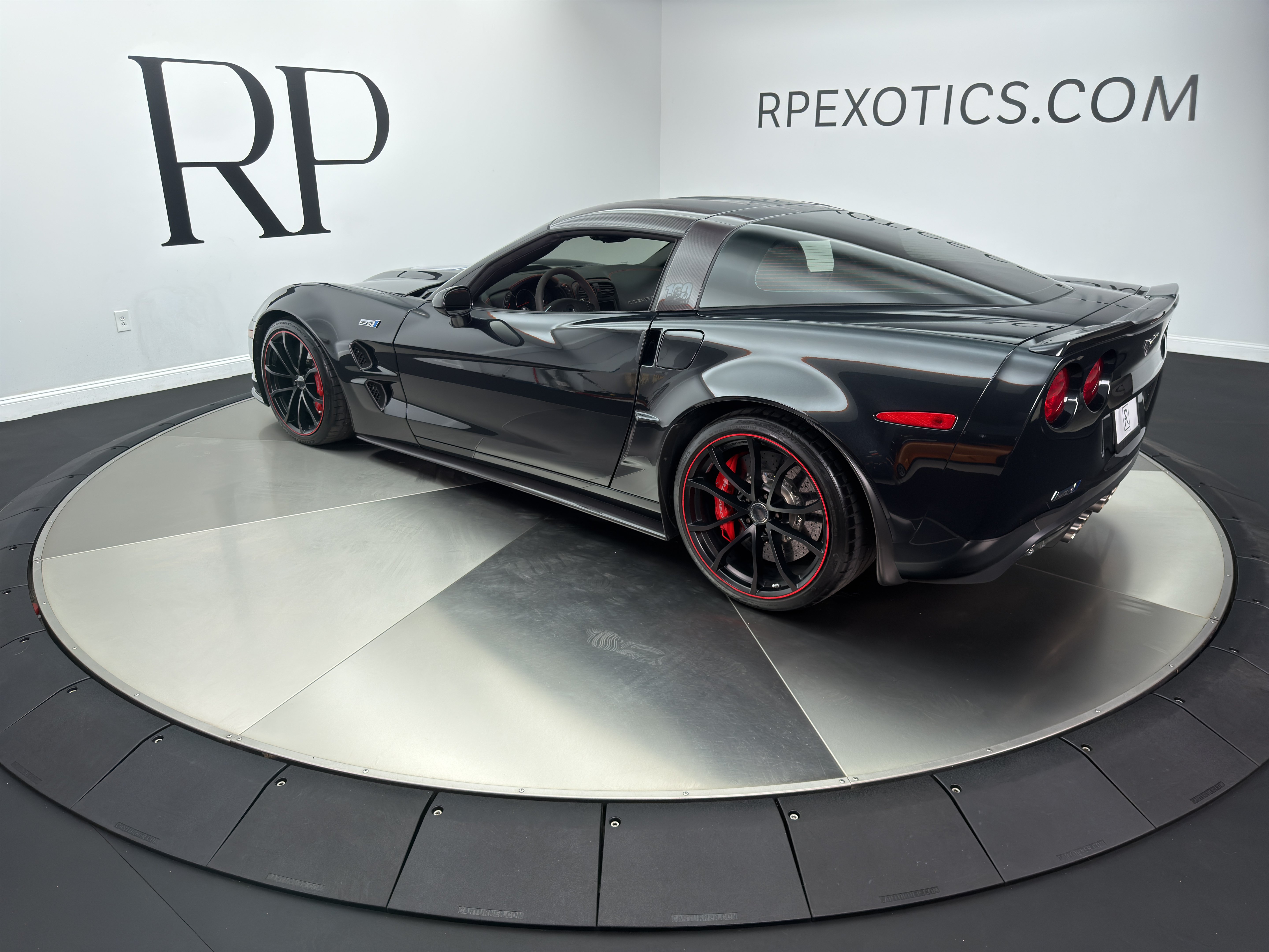 Used 2012 Chevrolet Corvette ZR1 w/ 3ZR Preferred Equipment Group RWD image 1