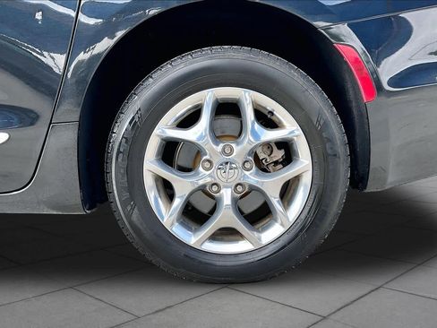 Used 2019 Chrysler Pacifica Limited FWD image 10