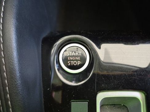 Used 2019 Nissan Kicks SV FWD image 8