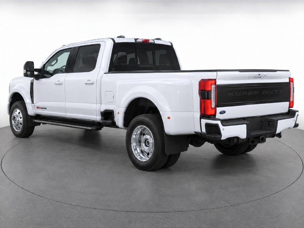 Used 2026 Ford F450 Platinum w/ FX4 Off-Road Package AWD/4WD image 6