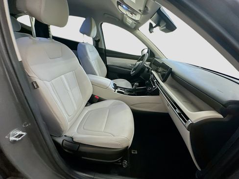 Used 2025 Hyundai Tucson SEL AWD/4WD image 32