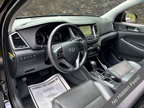 Used 2016 Hyundai Tucson Limited w/ Option Group 03 FWD image 12