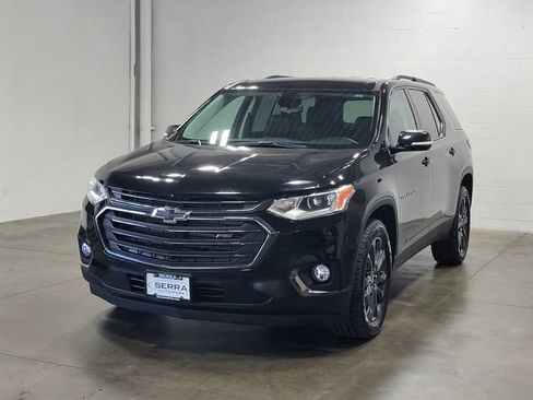 Used 2019 Chevrolet Traverse RS FWD image 2