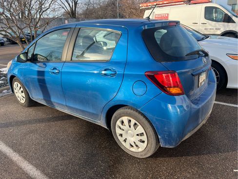 Used 2016 Toyota Yaris L image 4