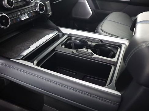 Certified 2025 Ford F450 Platinum w/ FX4 Off-Road Package image 77