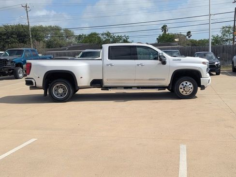 Certified 2024 Chevrolet Silverado 3500 High Country w/ High Country Premium Package image 3
