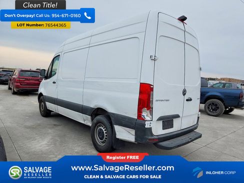 Used 2024 Mercedes-Benz Sprinter 2500 image 3