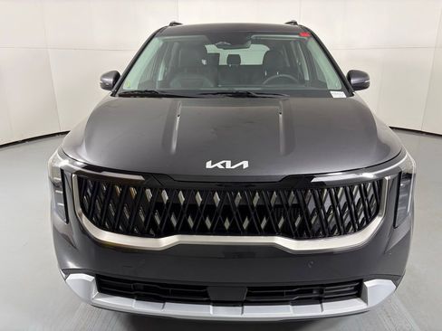 New 2026 Kia Carnival EX FWD image 3