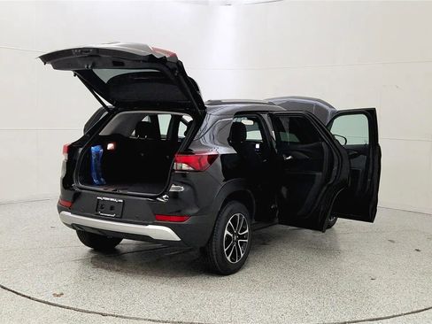 New 2026 Chevrolet TrailBlazer LT w/ Convenience Package AWD/4WD image 12