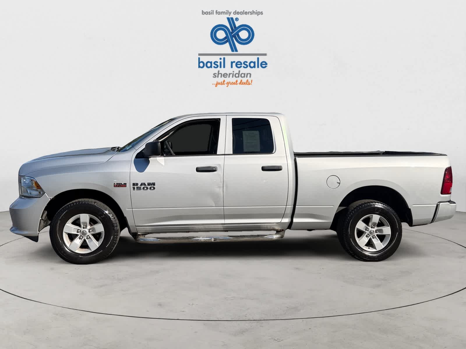 Used 2016 RAM 1500 Express AWD/4WD image 3