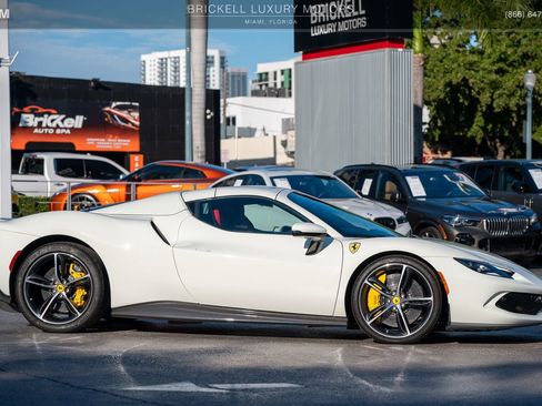 Used 2023 Ferrari 296 GTS image 11