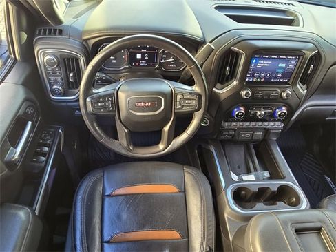 Certified 2022 GMC Sierra 1500 AT4 w/ AT4 Premium Package image 15