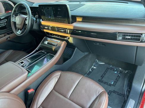 Used 2025 Lincoln Aviator Reserve w/ Jet Appearance Package image 12