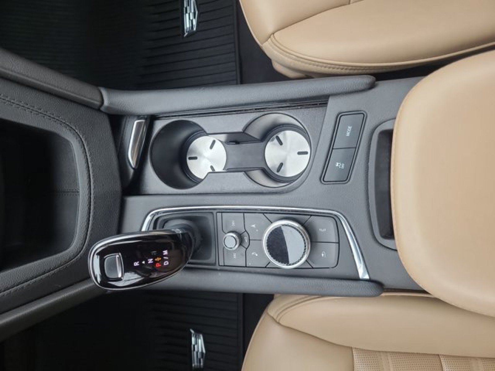 Used 2023 Cadillac XT6 Premium Luxury w/ Platinum Package FWD image 15