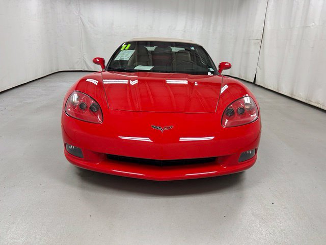 Used 2011 Chevrolet Corvette Convertible w/ Preferred Equipment Group RWD image 3