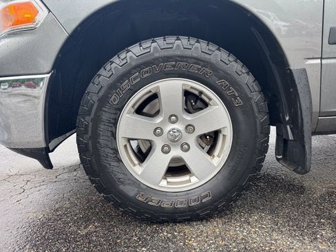 Used 2012 RAM 1500 Classic SLT w/ Luxury Group AWD/4WD image 10