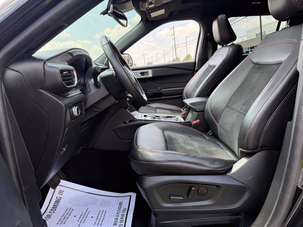 Certified 2023 Ford Explorer ST-Line w/ Class IV Trailer Tow Package AWD/4WD image 23