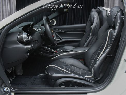 Used 2022 Ferrari 812 GTS RWD image 15