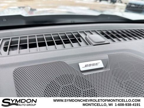 Used 2025 Chevrolet Colorado Z71 w/ Technology Package image 16