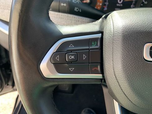 Used 2022 Jeep Compass Latitude image 23