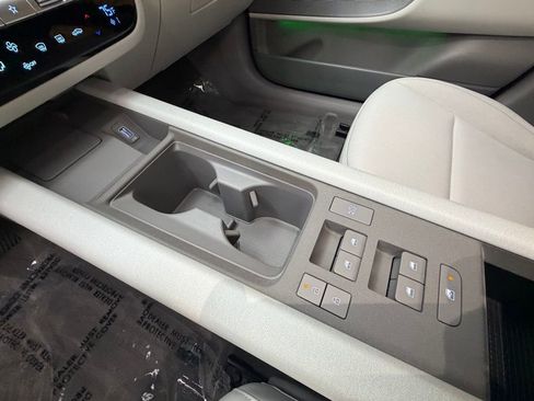 Certified 2024 Hyundai Ioniq 6 SEL image 19