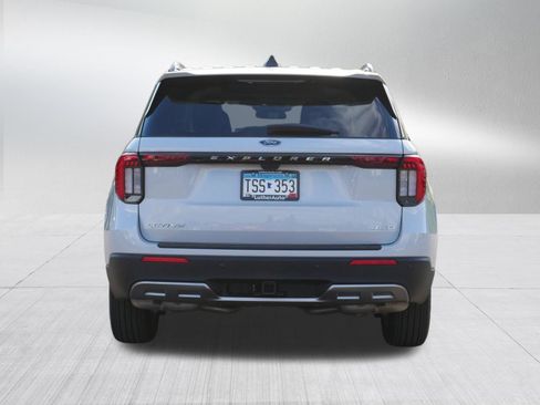 Used 2026 Ford Explorer Active w/ Active Comfort Package AWD/4WD image 6