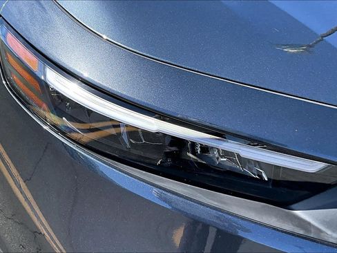 Used 2025 Honda Accord LX image 27