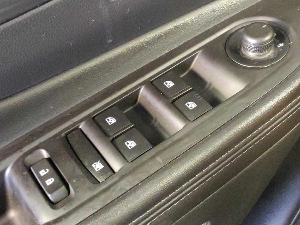 Used 2019 Buick Encore Preferred FWD image 27