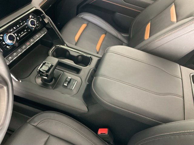 Used 2024 GMC Sierra 1500 AT4 w/ Technology Package AWD/4WD image 22