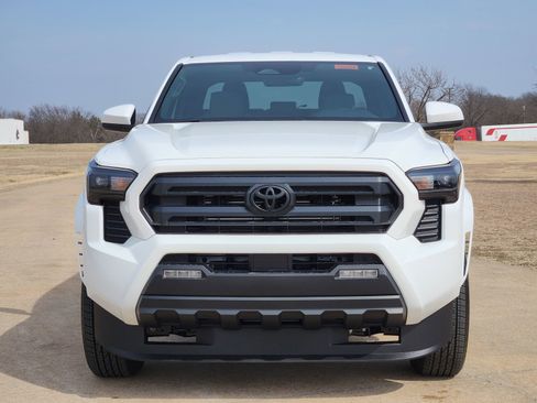 New 2026 Toyota Tacoma SR5 image 6