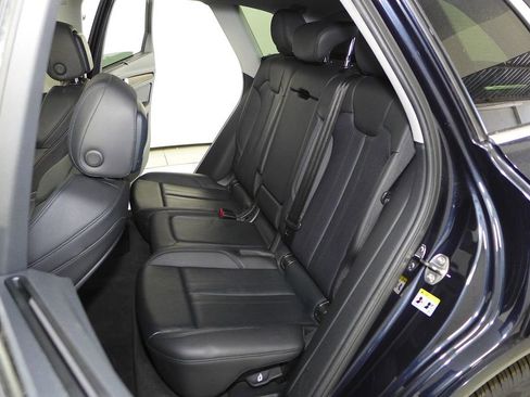 Used 2019 Audi Q5 2.0T Premium Plus w/ Premium Plus Package AWD/4WD image 21