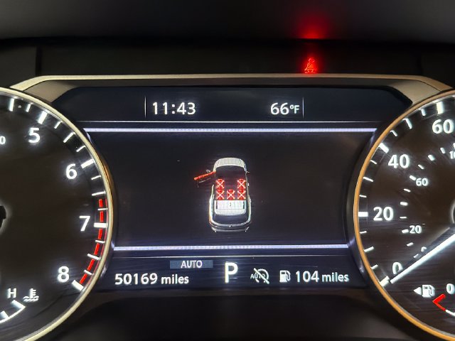 Used 2022 Nissan Pathfinder Platinum w/ Cargo Package AWD/4WD image 17