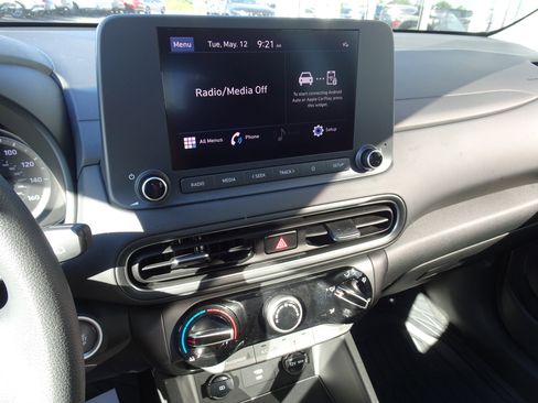 Used 2023 Hyundai Kona SEL AWD/4WD image 17
