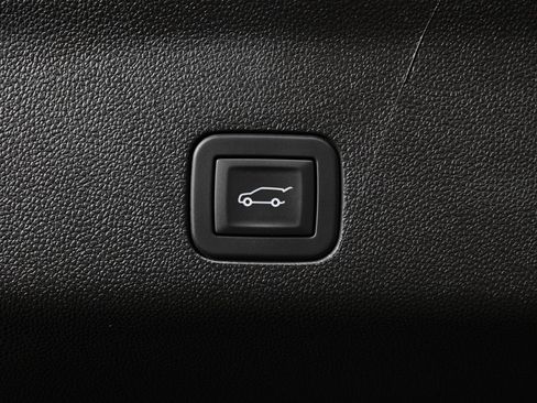 Used 2026 Cadillac Escalade V image 15