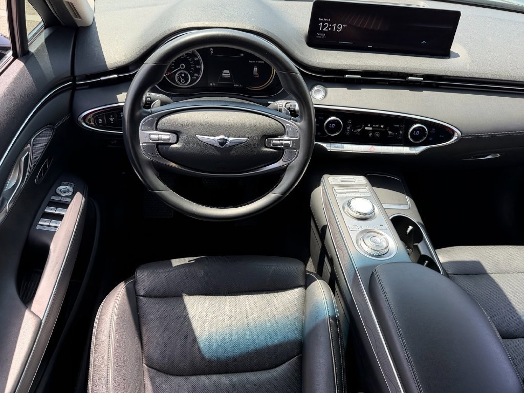 Used 2022 Genesis GV70 2.5T w/ Advanced Package AWD/4WD image 13