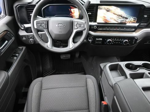 Used 2025 Chevrolet Silverado 1500 RST AWD/4WD image 14