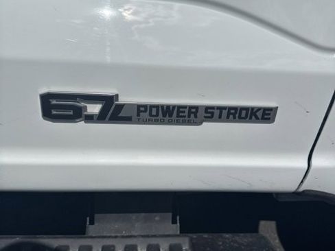 Used 2025 Ford F250 XLT image 10