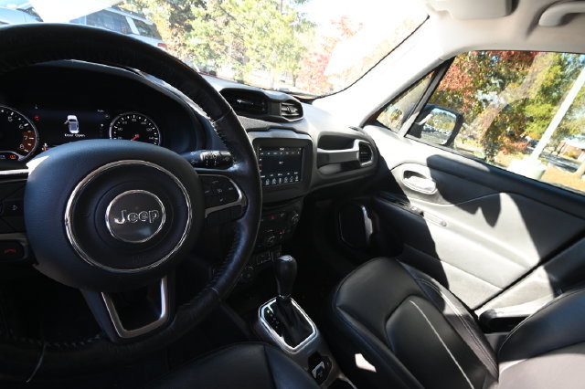 Used 2020 Jeep Renegade Limited AWD/4WD image 12