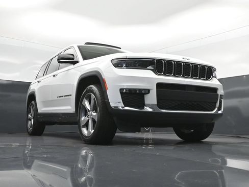 Used 2021 Jeep Grand Cherokee L Limited RWD image 44