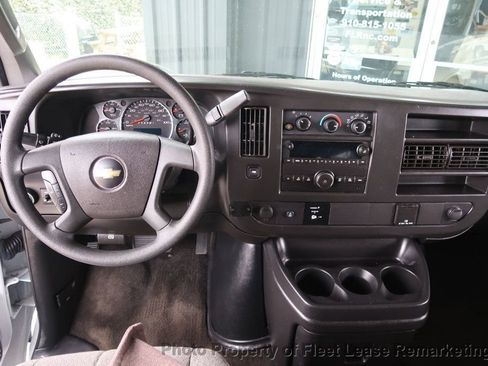 Used 2017 Chevrolet Express 3500 LT w/ LT Preferred Equipment Group image 25