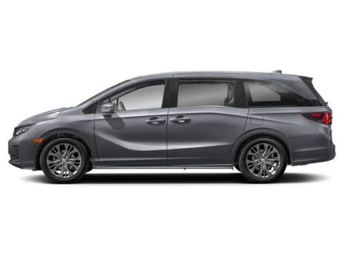 New 2026 Honda Odyssey Touring image 3