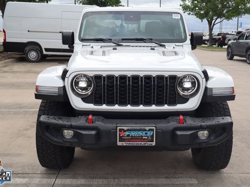 Used 2025 Jeep Gladiator Rubicon w/ Steel Bumper Group AWD/4WD image 9