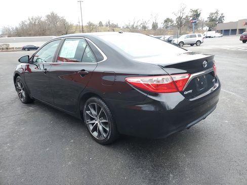 Used 2017 Toyota Camry XSE image 7