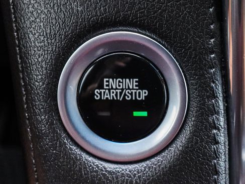 Used 2018 Cadillac Escalade Luxury image 17