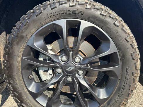 Used 2022 Dodge Durango GT AWD/4WD image 37
