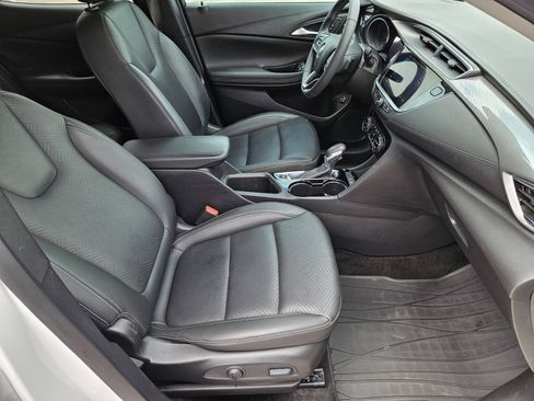 Used 2023 Buick Encore GX Essence w/ Experience Buick Package FWD image 13