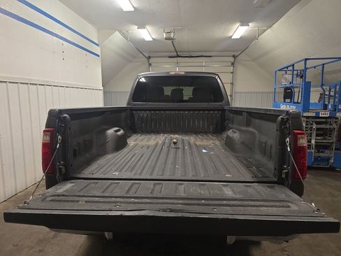 Used 2015 Ford F350 XLT w/ XLT Premium Package AWD/4WD image 14
