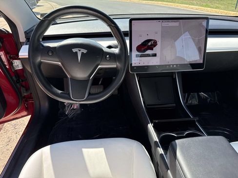 Used 2018 Tesla Model 3 Mid Range RWD image 31