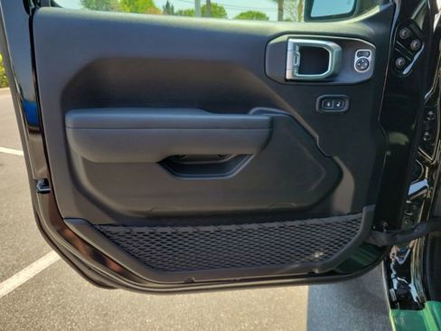 New 2026 Jeep Gladiator Sport image 15