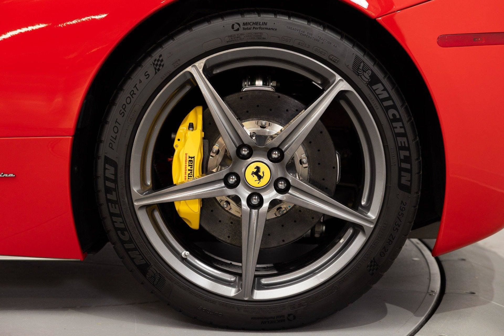 Certified 2013 Ferrari 458 Spider RWD image 23
